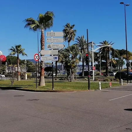 Ouest, Near The